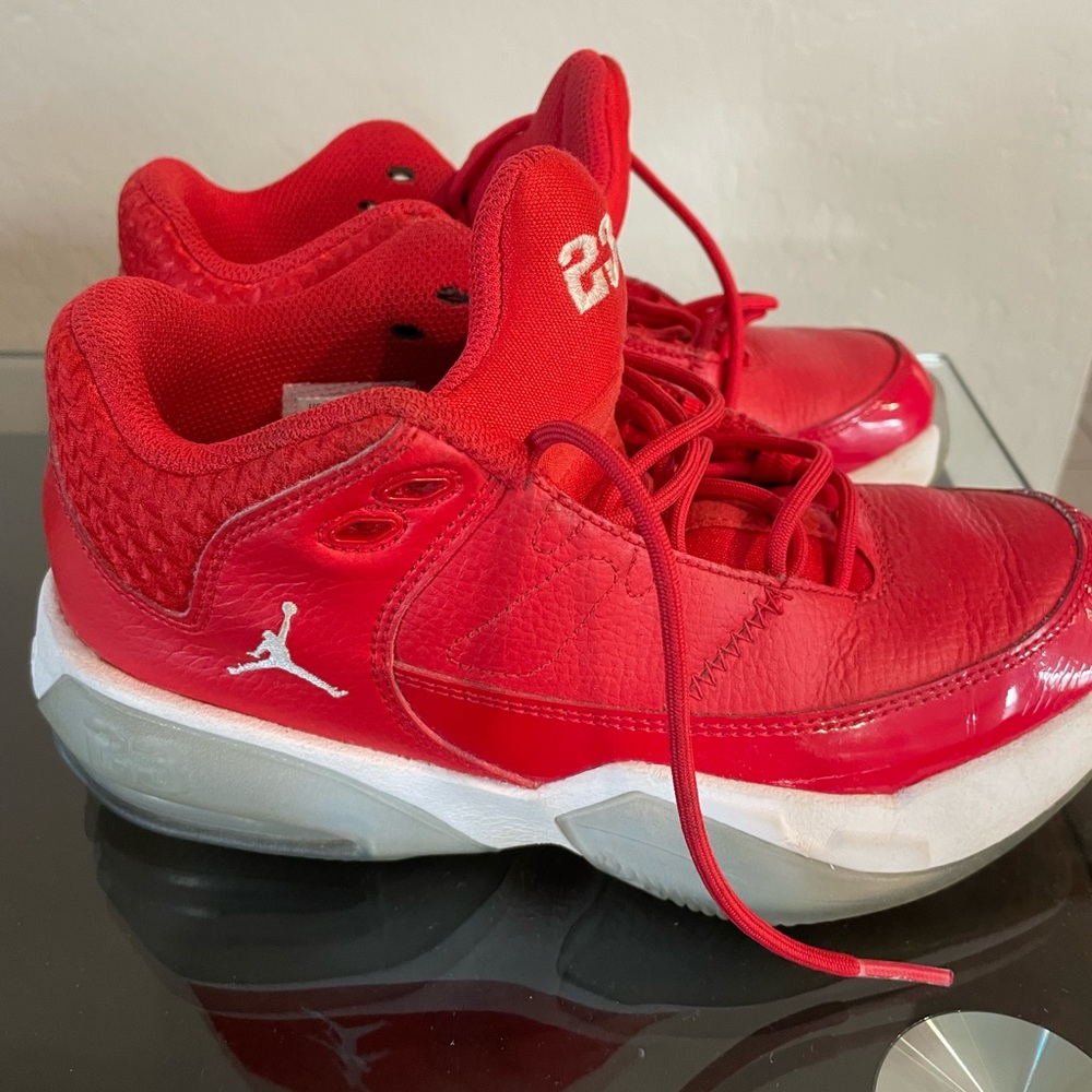 Boys shoes
